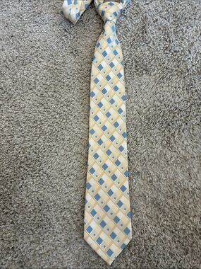 Michaels Light Yellow and Light Blue Diamond-Pattern Men's Tie
